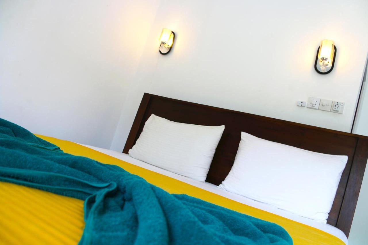A&B Resort Negombo Kudapaduwa Eksteriør billede